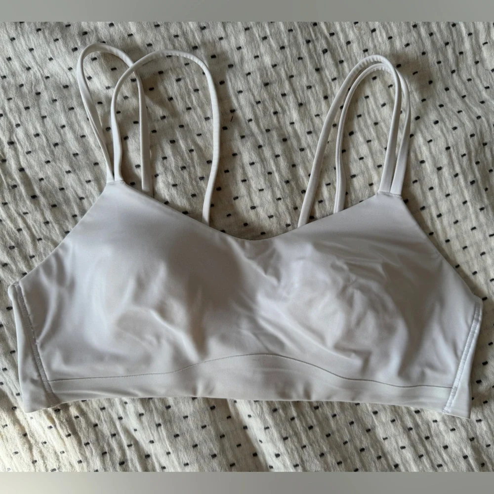 *SOLD* Like a cloud bra - Picture 5 of 5